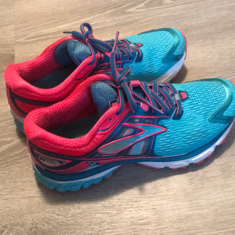 Brooks Ravenna running shoes